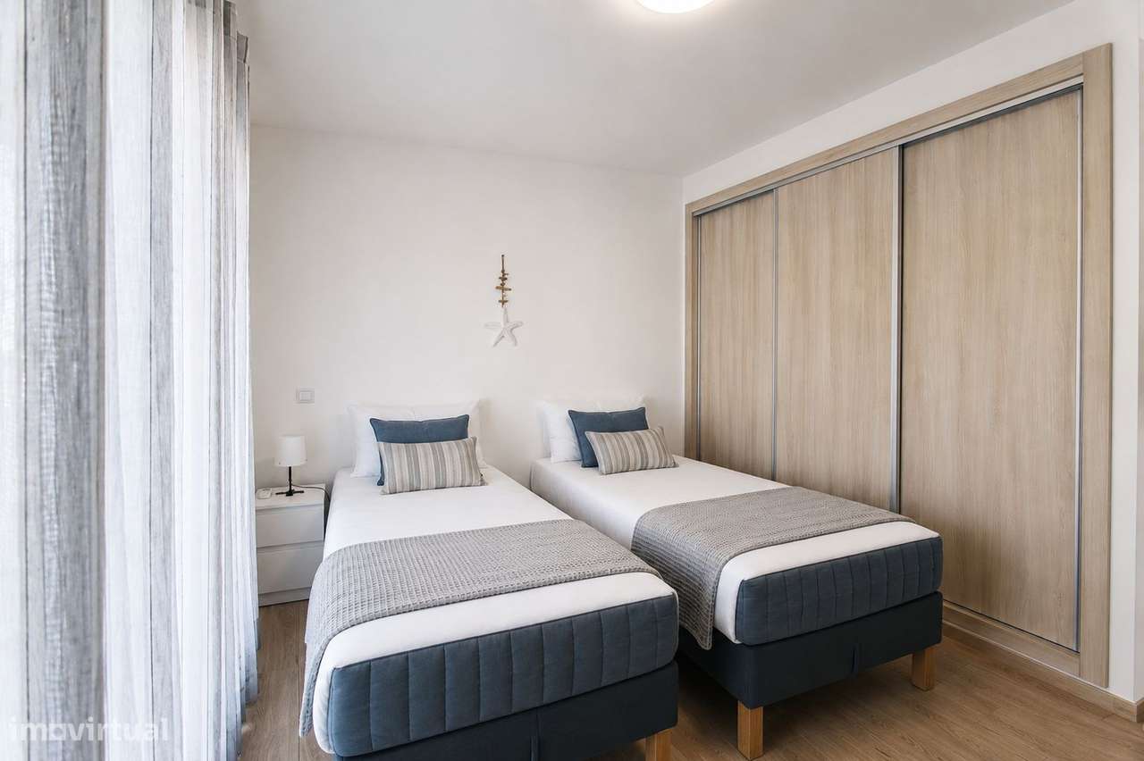 Apartamento T0+2 duplex mobilado e equipado na Manta Rota, Algarve-9
