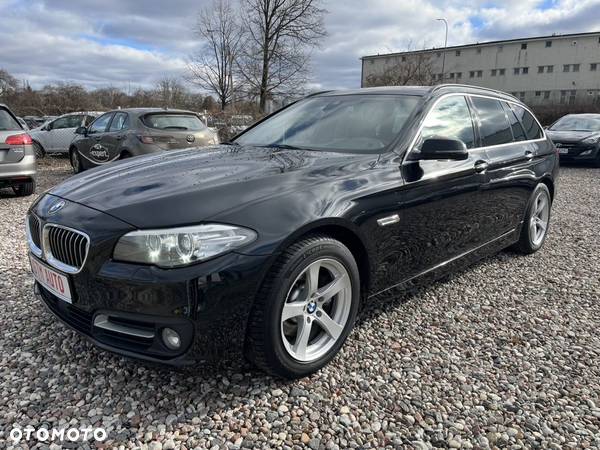 BMW Seria 5 520d xDrive Touring - 4