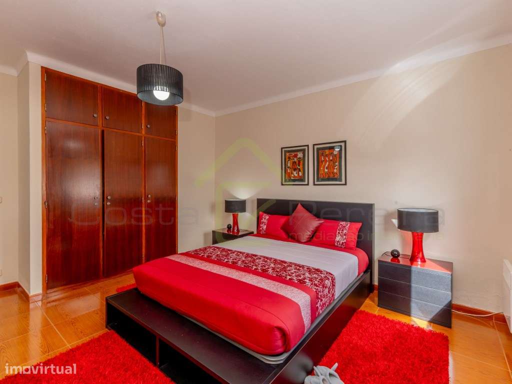 Moradia T4 a minutos dos acessos da A8 e perto das praias de região-19