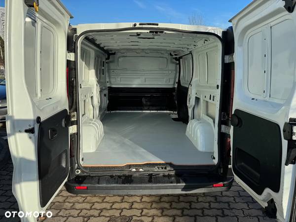 Renault Trafic - 13