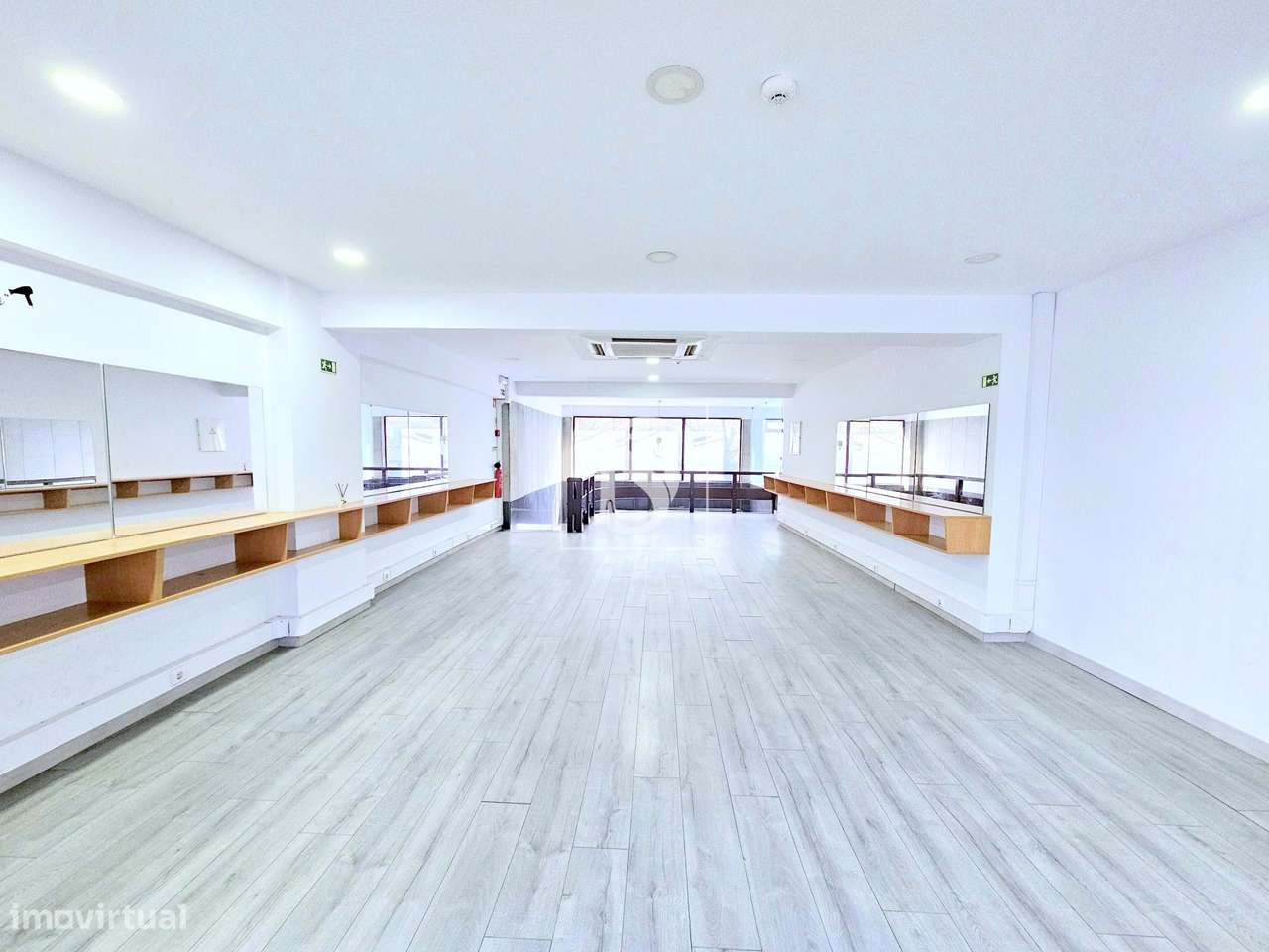 Loja 390 m2 Avenidas Novas - Campo Pequeno-6