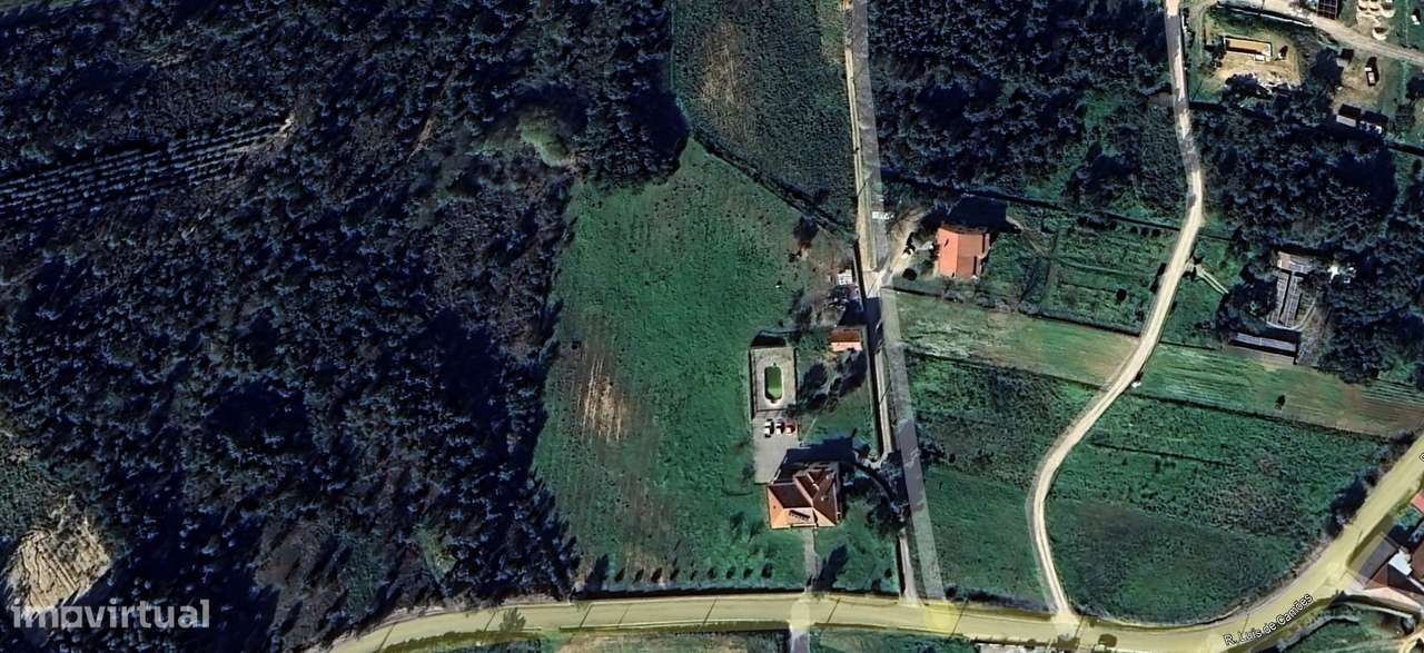 Vivenda Isolada com terreno - Alenquer-10