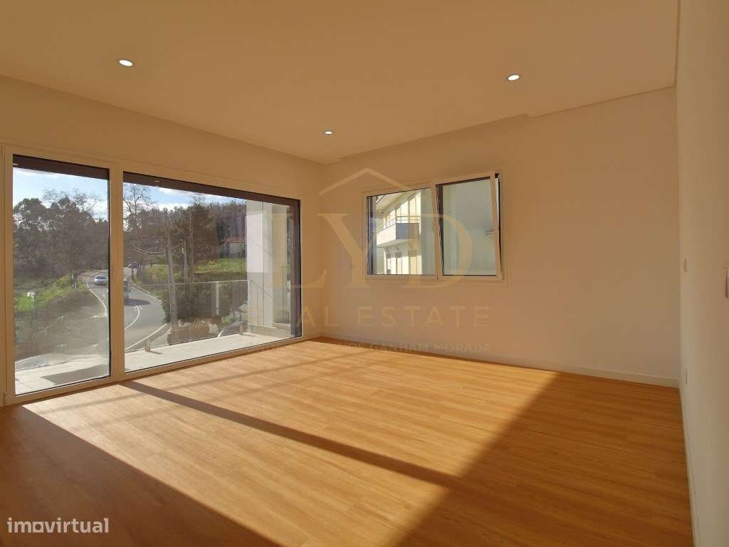 Moradia T3 + 1 Recezinhos (S.Mamede)-10