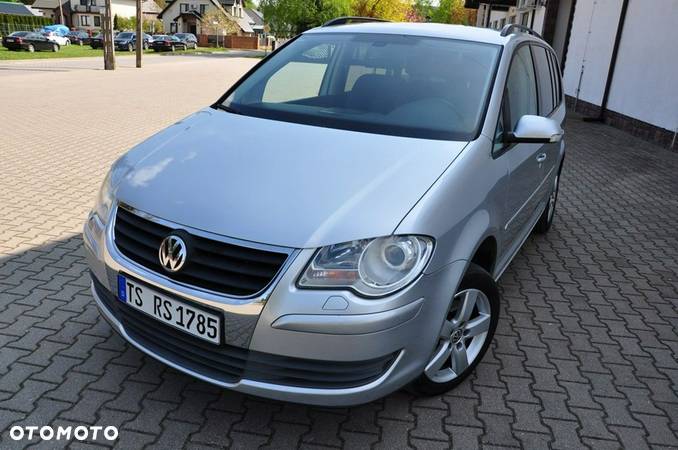 Volkswagen Touran - 7