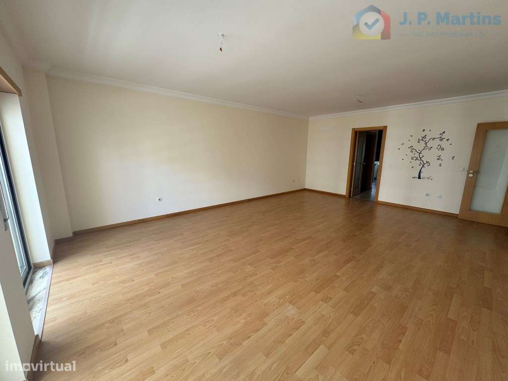 T3 c/ parqueamento e arrecadação, Lavradio (Barreiro)-9