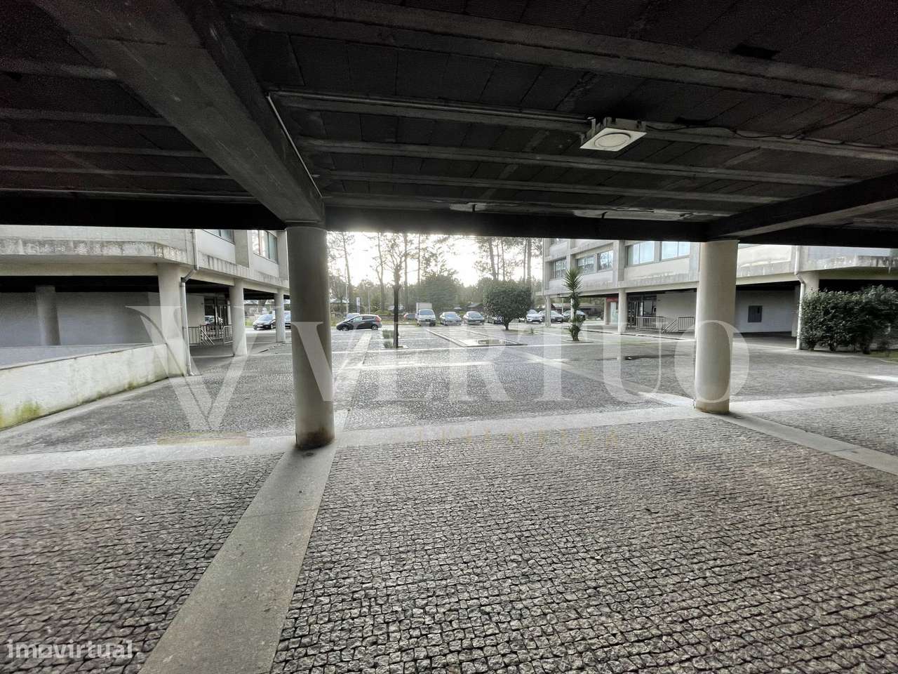 T4 em Moreira da Maia | 159 m² | 2 Garagens | Venda Judicial-57