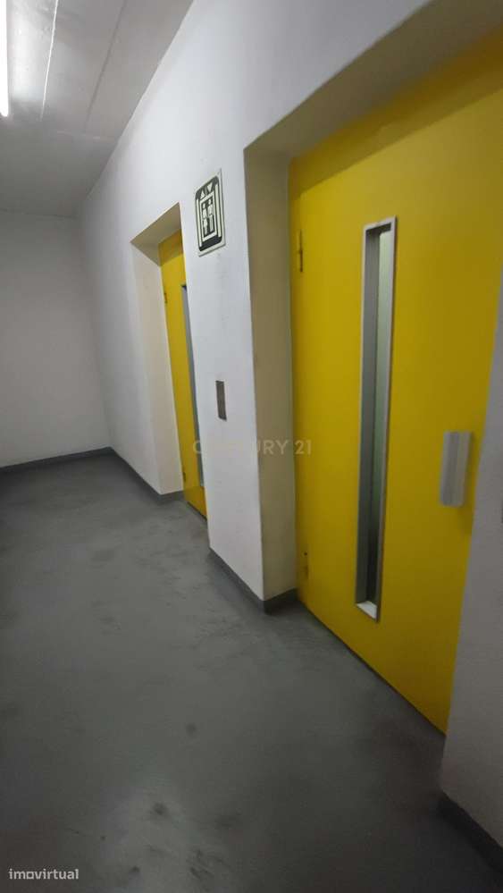 Espaço de Estacionamento em Alvalade, Lisboa-6