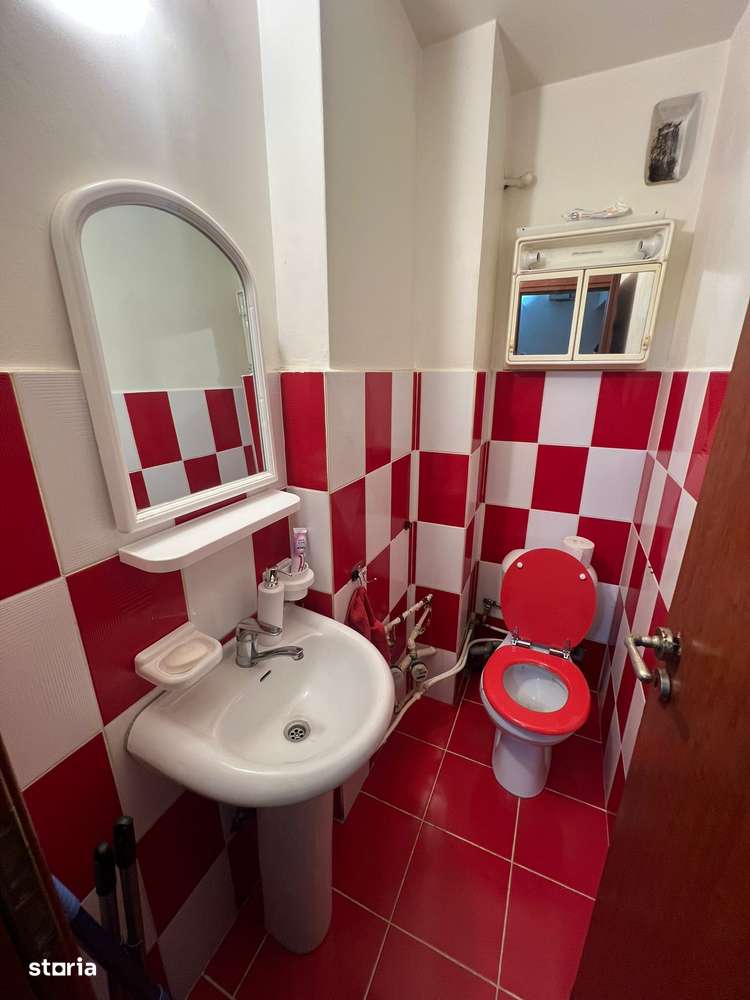 Apartament 3 camere spațios 65 mp 1/4 2 băi mobilat utilat - Imagine principală: 2/13