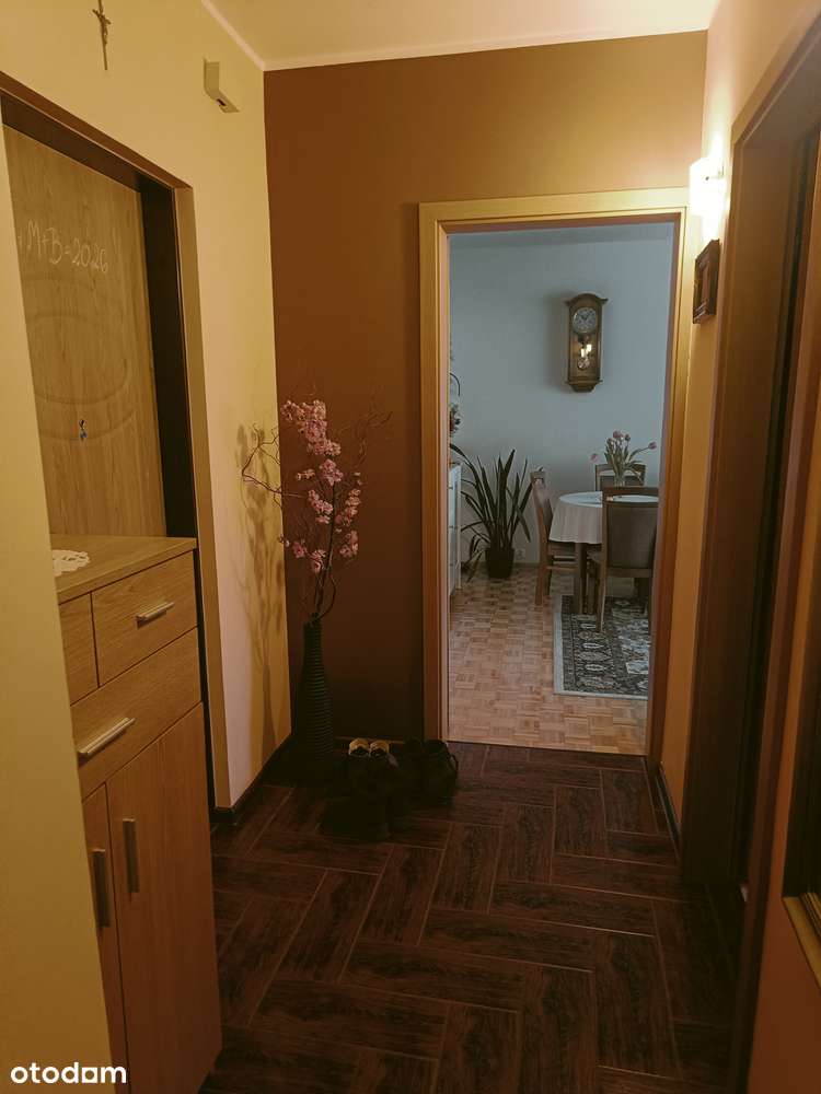 2 pokoje os.Lecha super lokalizacja 1 piętro-16