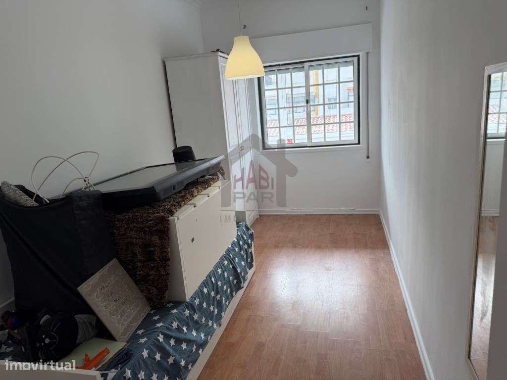 Excelente T2+1 Na Urbanização do Brejo-22