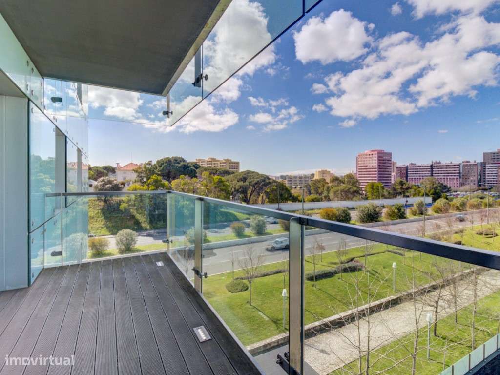 Apartamento T5 + 1 no Condomínio Jardins São Lourenço - Lisboa-55