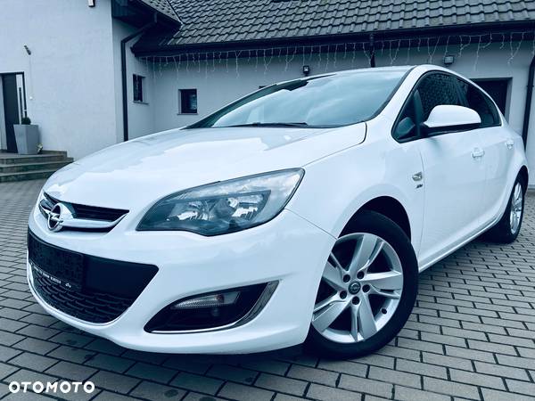 Opel Astra 2.0 CDTI Automatik ENERGY - 2