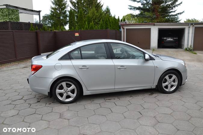 Chevrolet Cruze 2.0 VDCi LT - 8