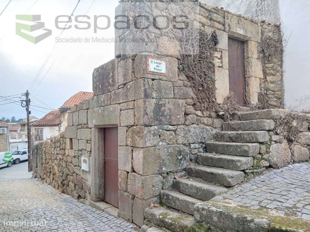 Moradia V2 para reconstruir - Grande imagem: 3/5