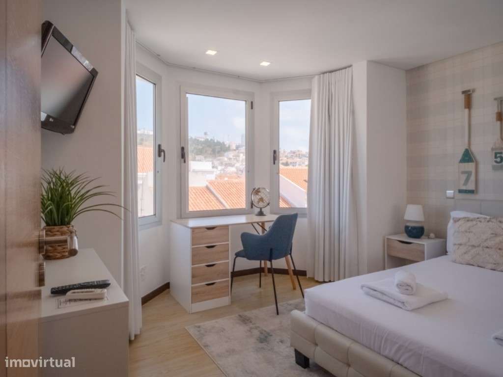 Apartamento T2 com Rooftop e Vista de 360º na Melhor Localização da...-24