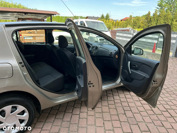 Dacia Sandero 1.2 16V Laureate - 29