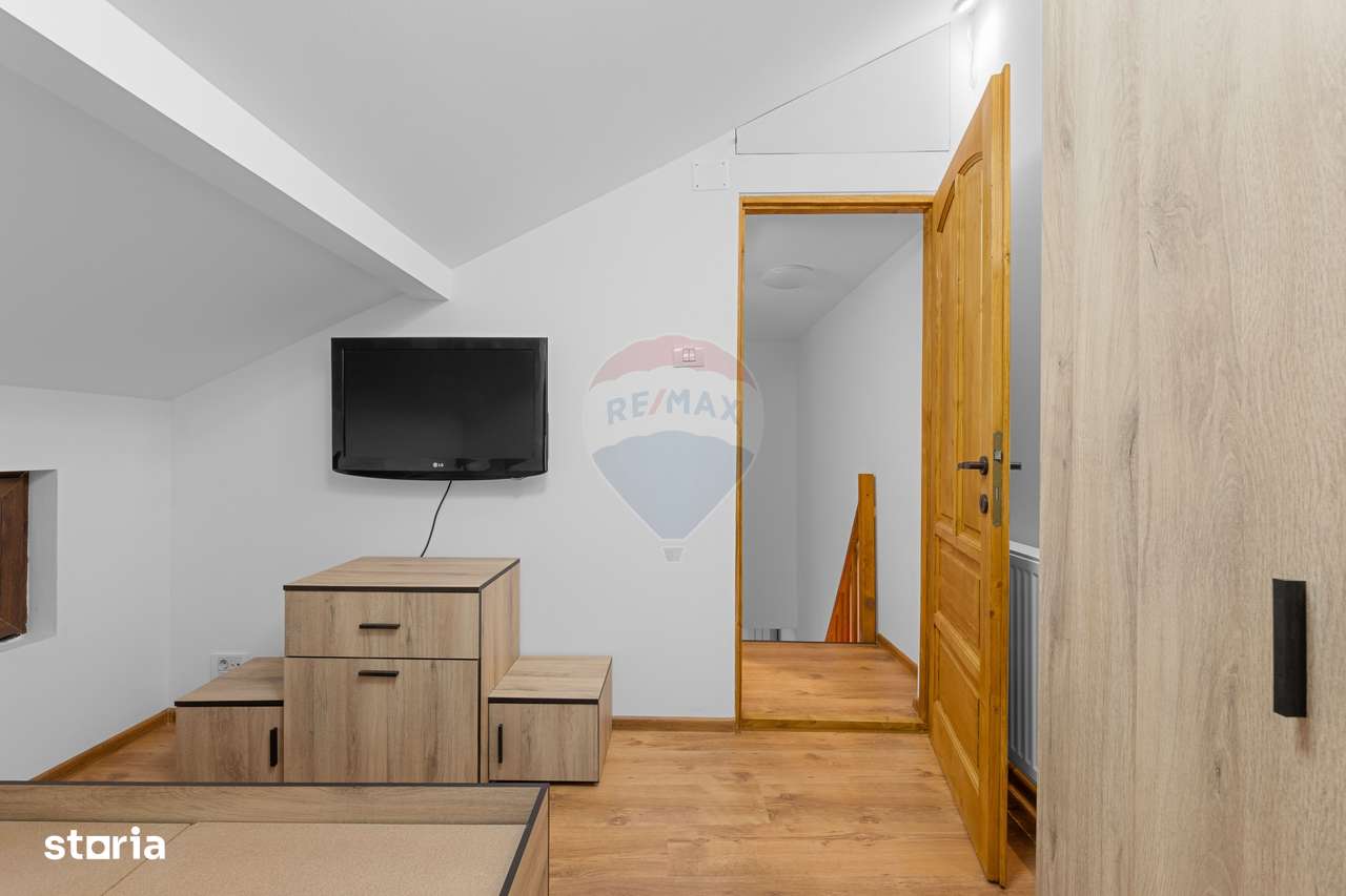 Apartament la casa cu 3 camere intr-o zona centrala-1