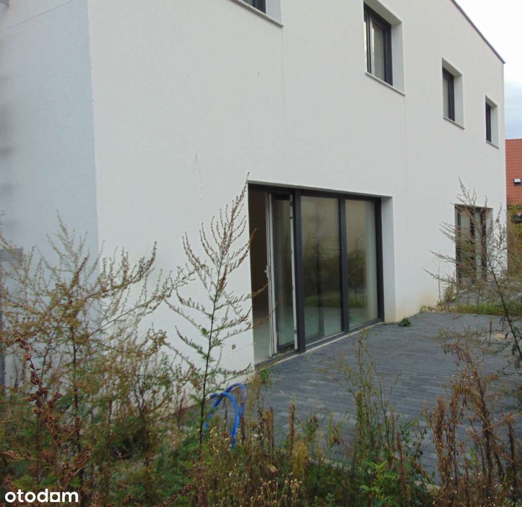 Nowo wybudowany dom w centrum Zielonej Góry.-4