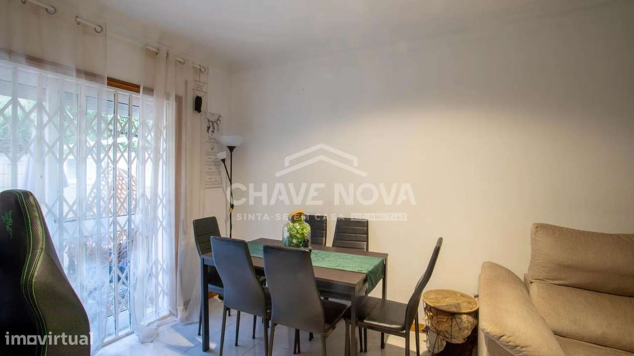 T1+1 c/ Terraço e Lugar de Garagem em Vilar do Paraíso-7