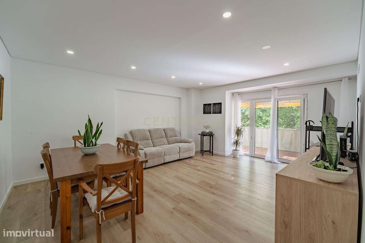 Apartamento T3 em Setúbal-0