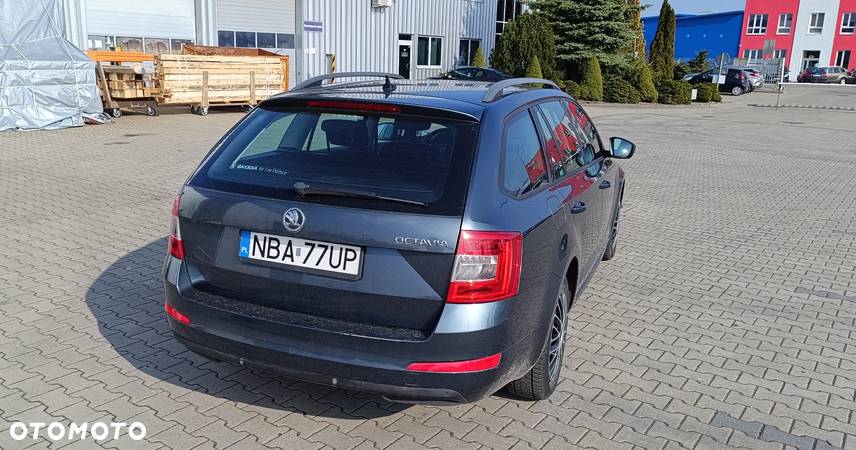 Skoda Octavia 2.0 TDI Ambition DSG - 4