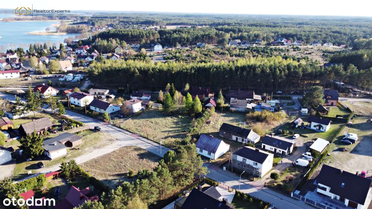 Duża działka z domem i nowymi WZ 400 m od jeziora!-8
