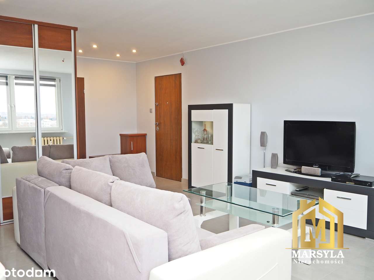 Mieszkanie 3 pokojowe - gotowe do wprowadzenia z pięknym widokiem-0