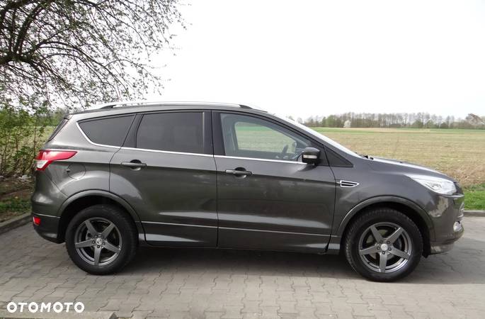 Ford Kuga 1.5 EcoBoost 2x4 ST-Line - 11