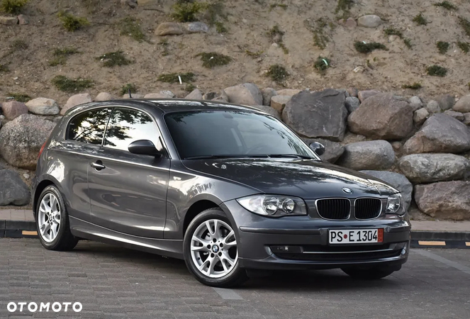 BMW Seria 1 118d Sport Line - 3