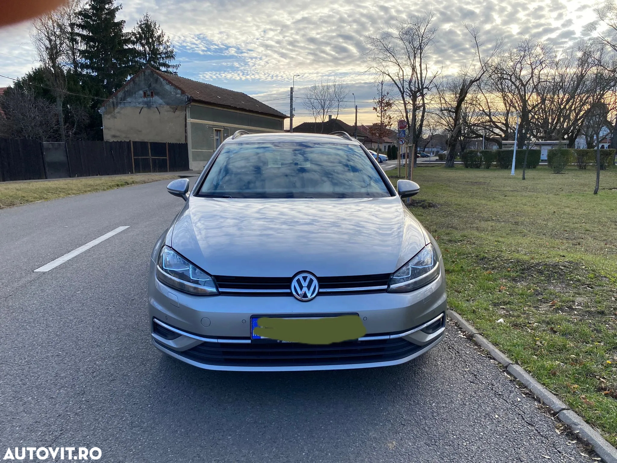 Volkswagen Golf 2.0 BlueTDI Comfortline - 18