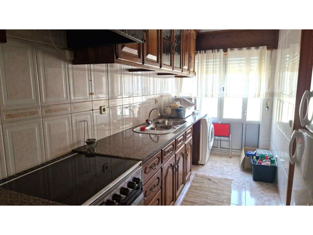 Moradia em Banda - T4 - Manteigadas-5