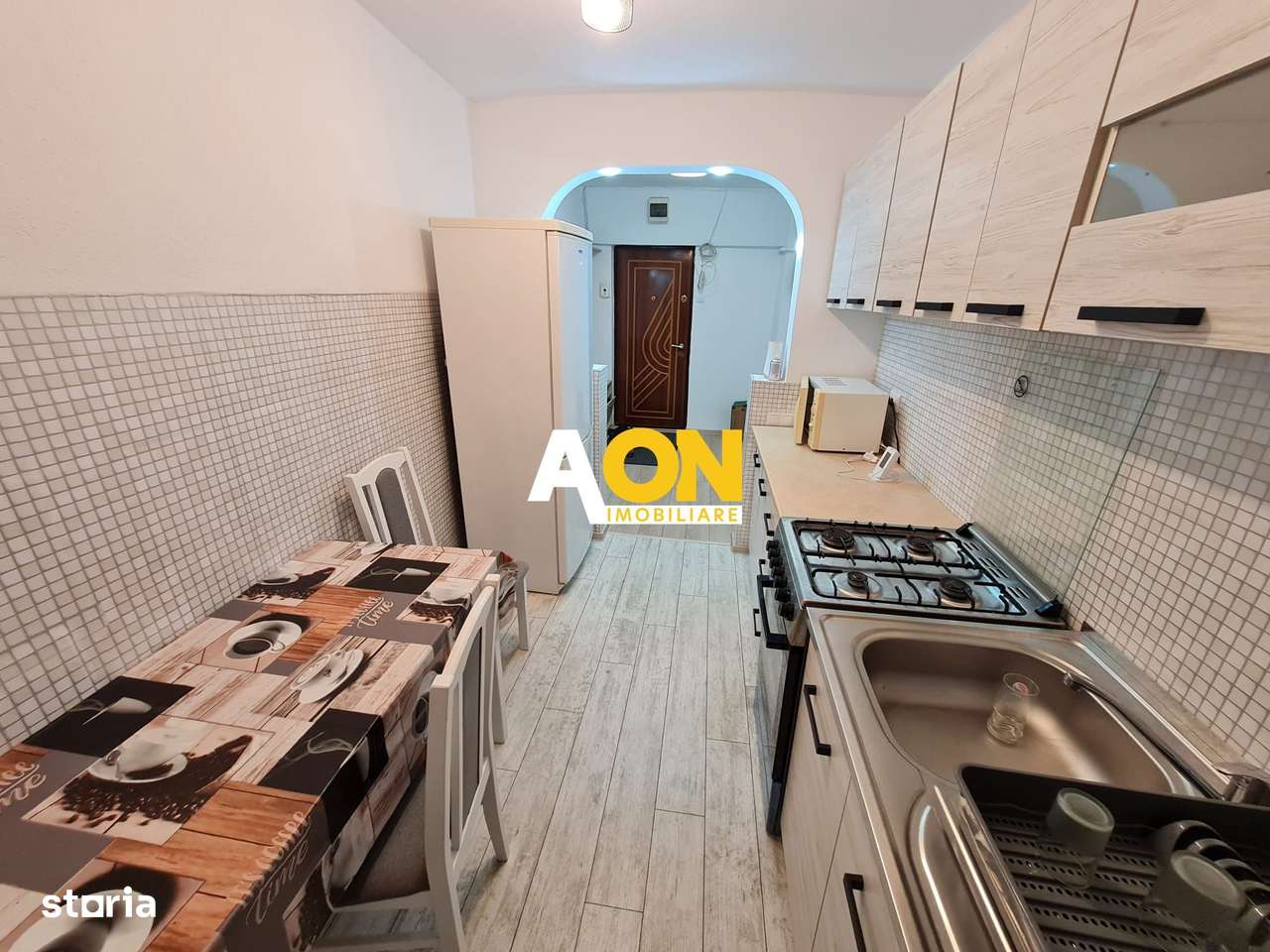 Apartament 2 camere, Etaj Intermediar,  Zona Parc Cetate - Imagine principală: 3/8