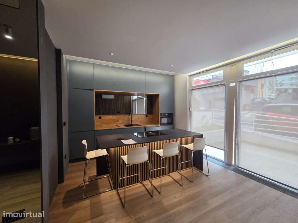 Apartamento Elegante e Contemporâneo no Centro de Algés-8