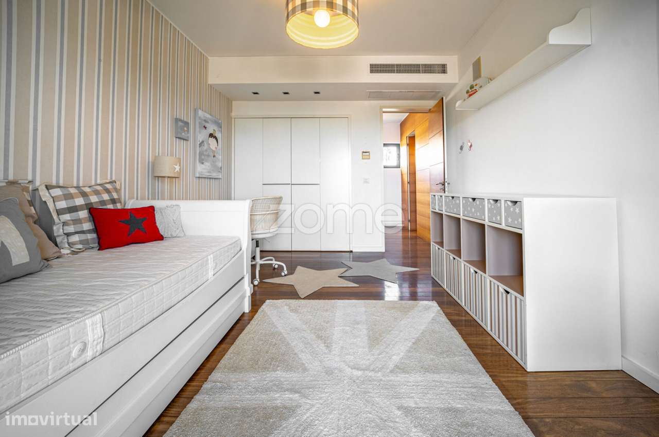 Exclusiva Moradia de Luxo T5+1 com Vista Mar | Lote de 960 m²-28