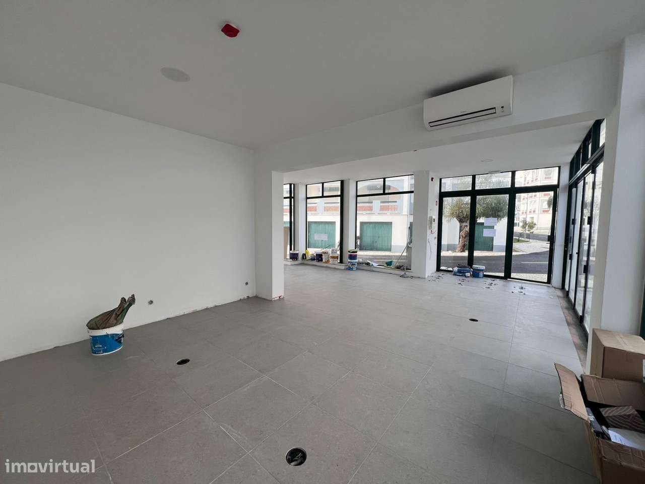 Loja a 50m da praia de Manta Rota - Grande imagem: 4/10