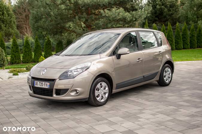 Renault Scenic - 1