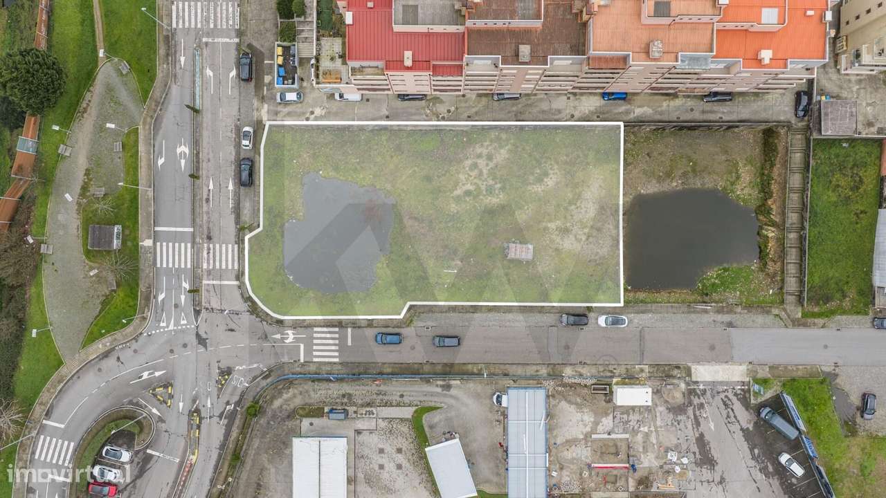 Oportunidade Única em Valongo: Terreno com Loteamento Aprovado para 36 - Grande imagem: 2/21