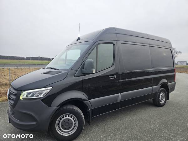 Mercedes-Benz Sprinter - 3