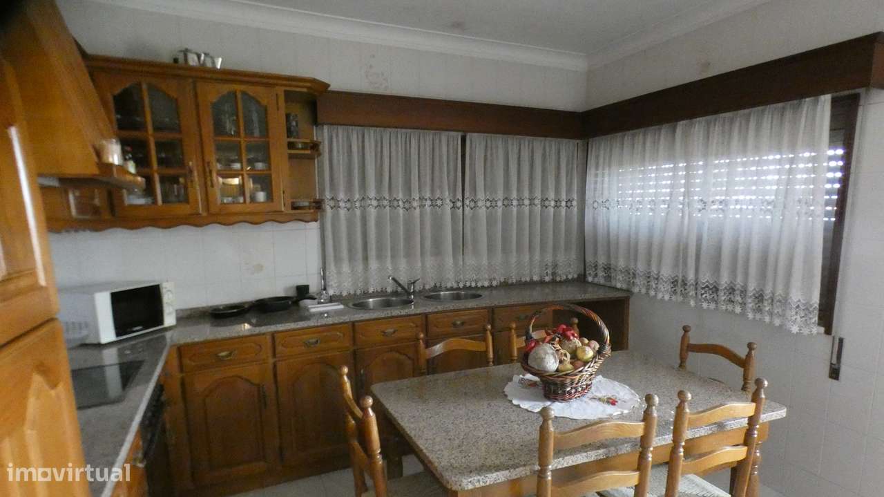 Moradia T5 S. Mamede Coronado-17