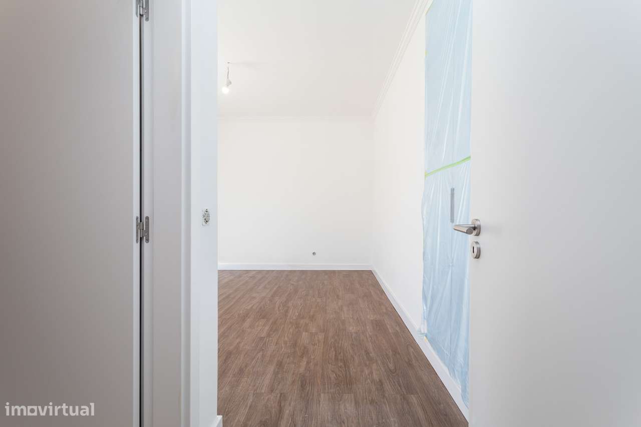 Moradia T3 em Construção com Garagem Dupla, Sótão e Terraço-45