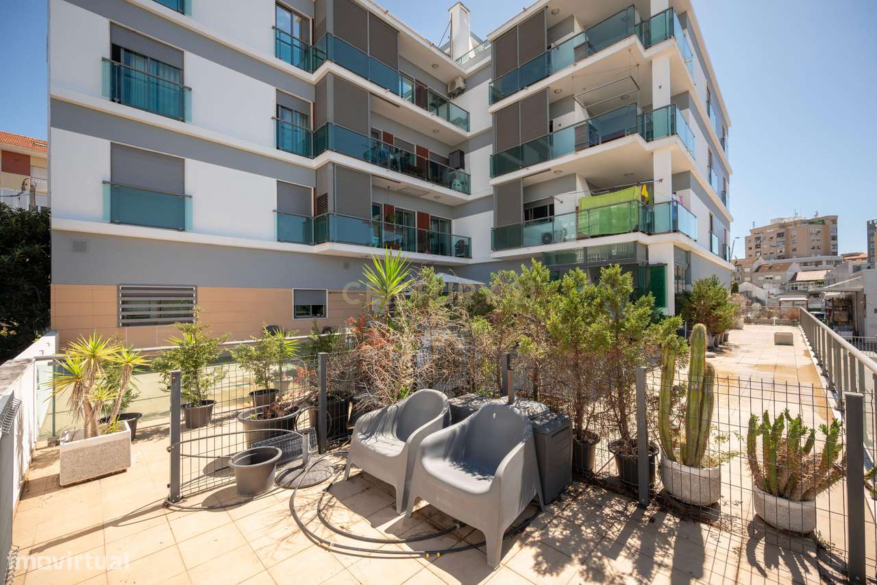 APARTAMENTO T4 DE SONHO NA AMORA | SEIXAL-12