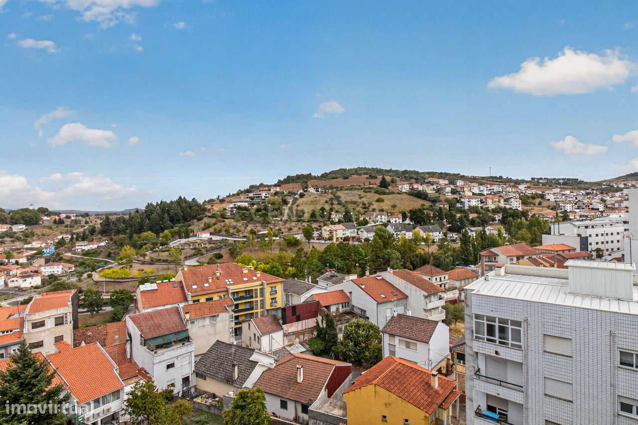 Fantástico APARTAMENTO T3 no #CENTRO de# BRAGANÇA!!!- AVENIDA SÁ CARNE-22