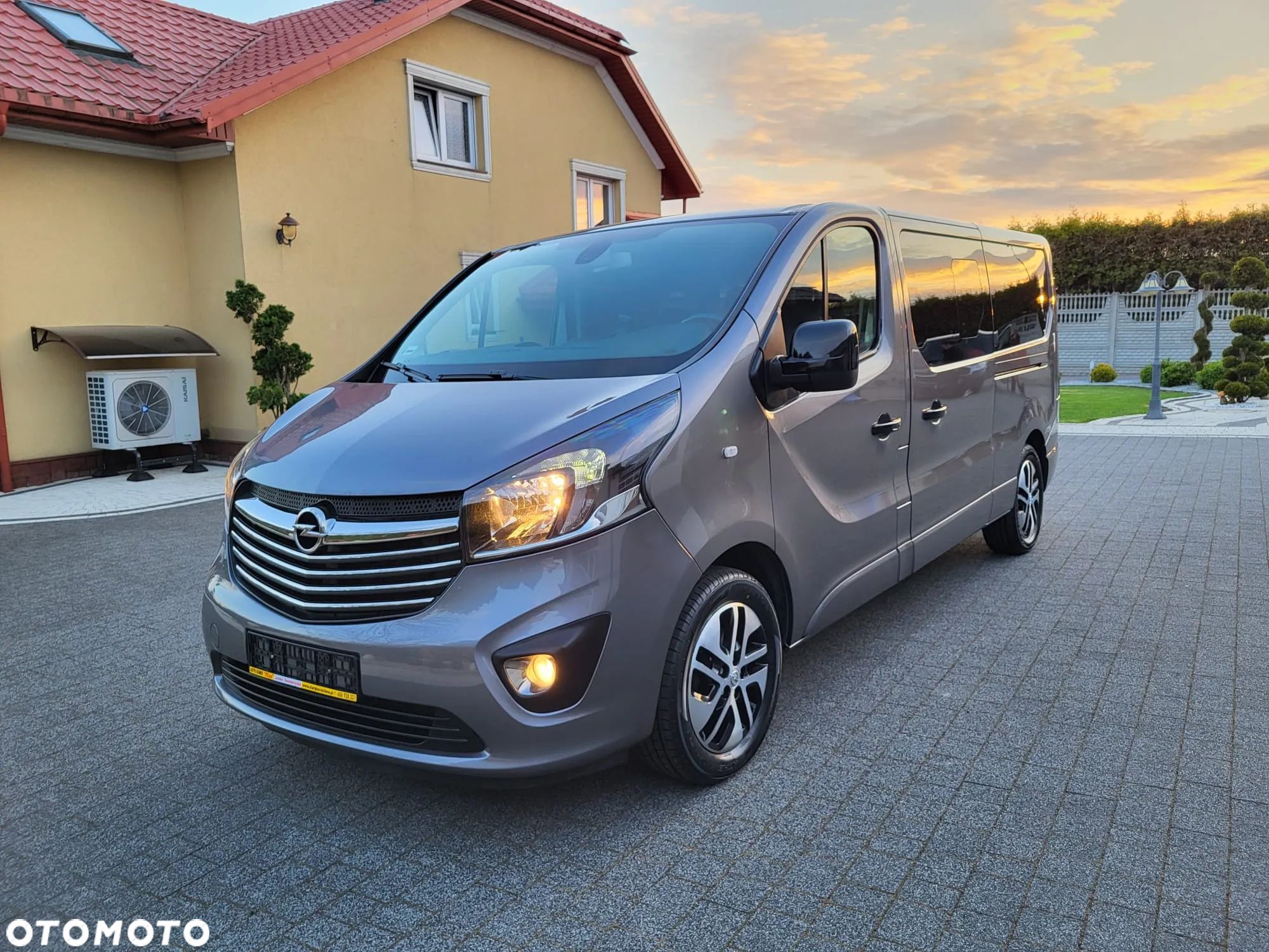 Opel Vivaro Tourer 1.6 CDTI L2 - 1