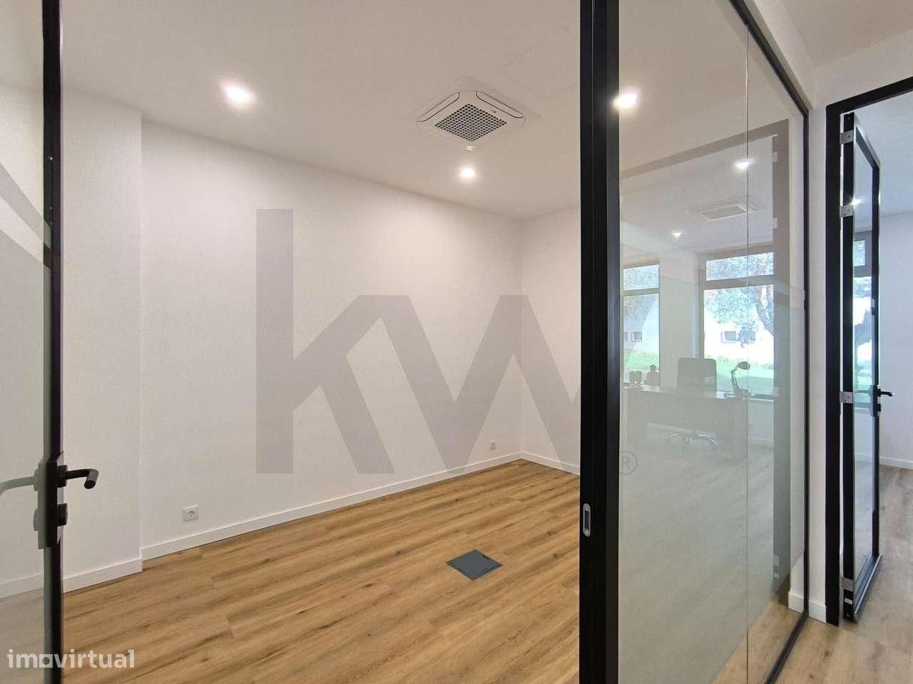 Sala para arrendamento em escritório de advogados - Grande imagem: 2/23