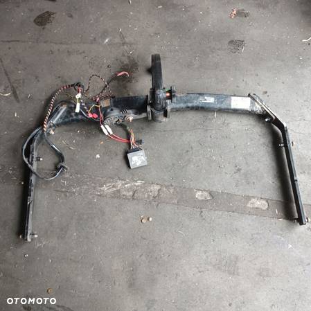 FORD FOCUS MK3 LIFT HB HAK HOLOWNICZY 2015 - 1