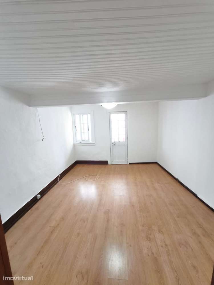 Moradia Independente T2 Renovada – Centro do Tortosendo - Grande imagem: 5/23