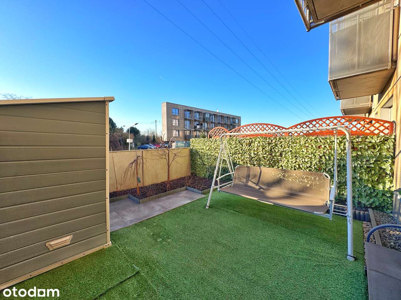 Kawalerka z ogródkiem | Miejsce postojowe | Komórka | Budynek z 2019-11