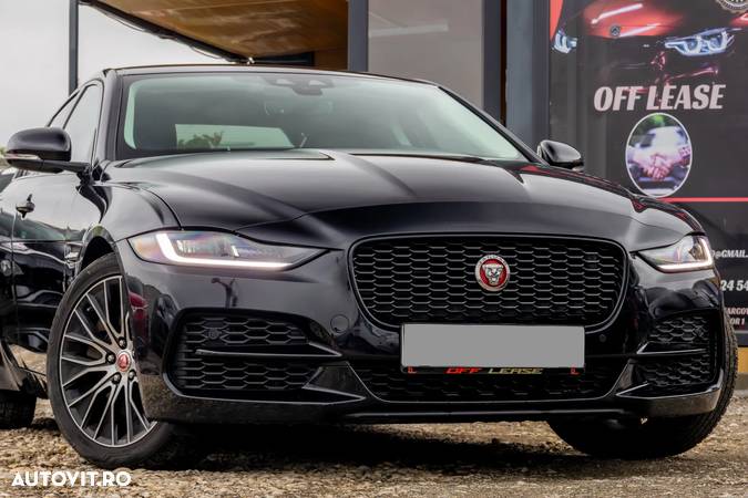 Jaguar XE P250 RWD R-Dynamic S - 10