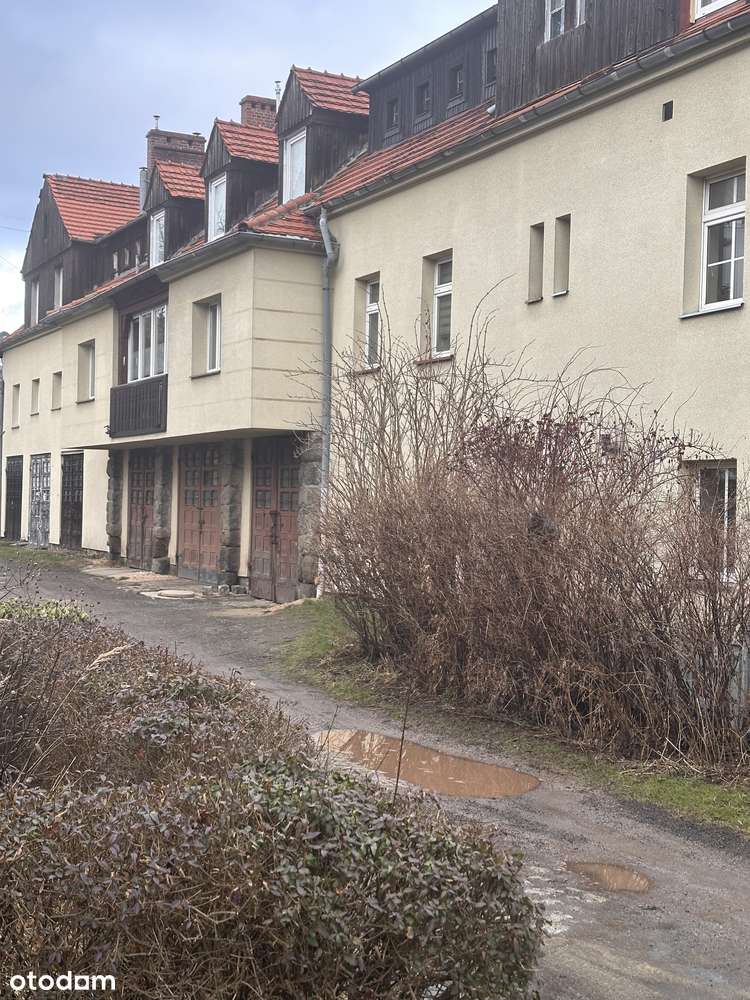 Dwupokojowe mieszkanie z balkonem i garażem-13