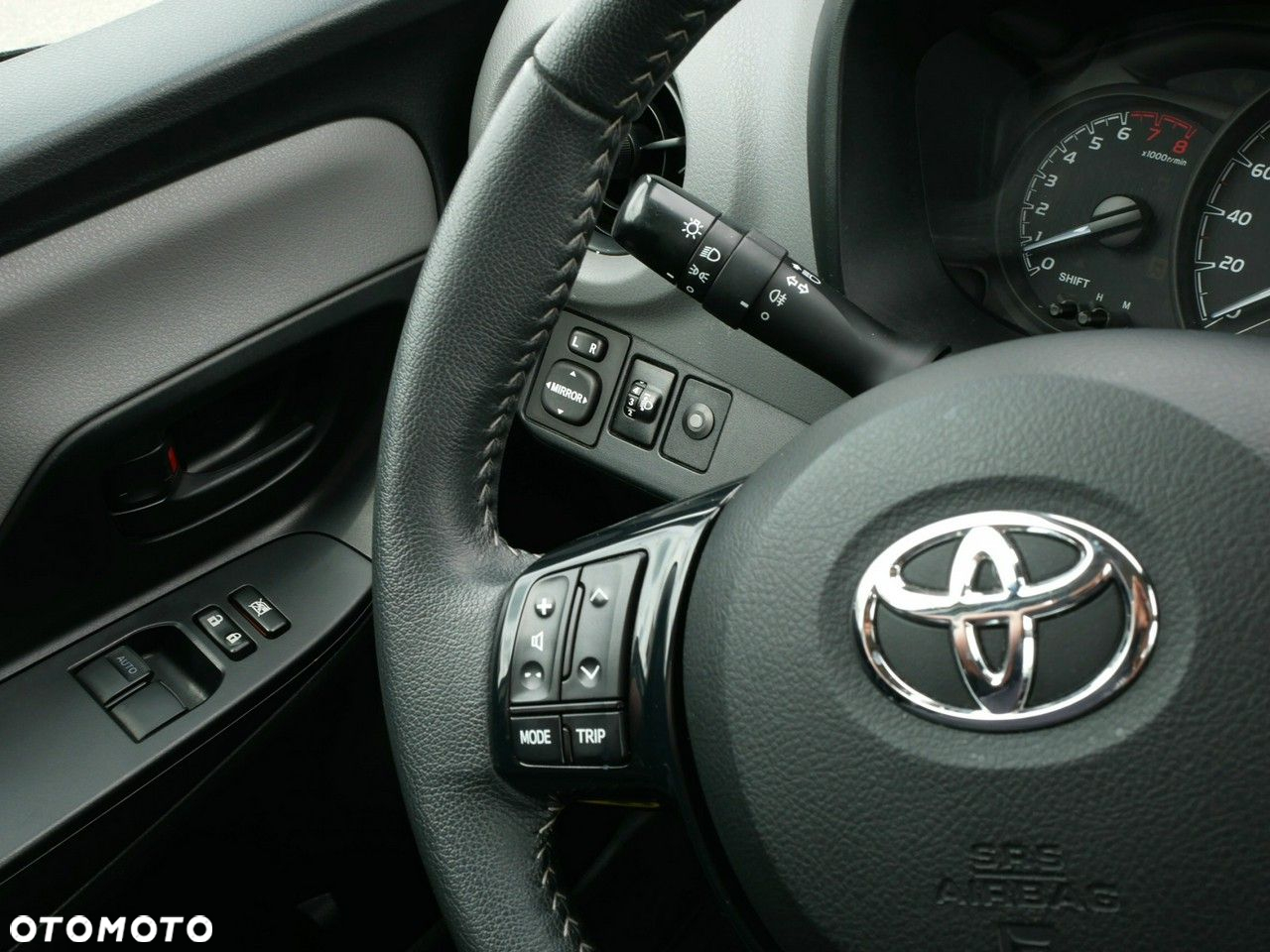 Toyota Yaris 1.5 Life - 14
